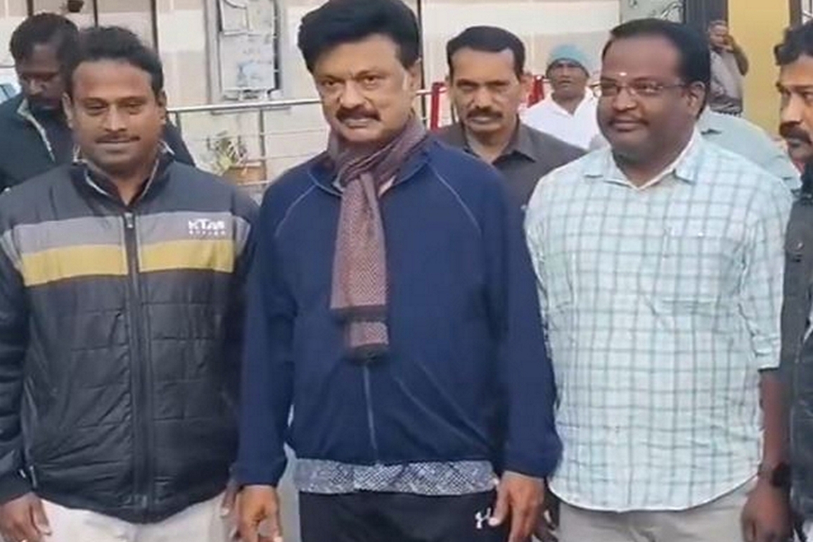 MK Stalin enjoys cycling around Kodaikanal's star-shaped lake, interacts with tourists and party workers