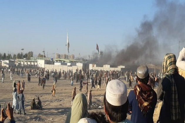 Pak Army opens fire at unarmed Pashtuns near Afghan border