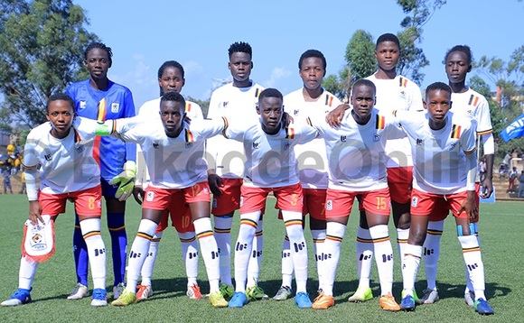 Ttiimu ya Crested Cranes eyatandise omupiira gwa Ethiopia ku Lwomukaaga e Lugogo nekubwa ggoolo 1-0 okuwanduka mu z'okusunsulamu z'emizannyo gya Olympics ku mugatte gwa ggoolo 4-2. Abakutamye mu maaso okuva ku kkono; Tracy Jones Akiror, Fazila Ikwaput, Resty Nanziri, Fauzia Najjemba, ne Aisha Namukisa. Abayimiridde emabega okuva ku kkono; Ruth aturo, Hasifa Nassuuna, Grace Aluka, Yudaya Nakayenze, Shadia Nankya ne Vila Namuddu. (STEPHEN MAYAMBA) Ttiimu ya Crested Cranes eyatandise omupiira gwa Ethiopia ku Lwomukaaga e Lugogo nekubwa ggoolo 1-0 okuwanduka mu z'okusunsulamu z'emizannyo gya Olympics ku mugatte gwa ggoolo 4-2. Abakutamye mu maaso okuva ku kkono; Tracy Jones Akiror, Fazila Ikwaput, Resty Nanziri, Fauzia Najjemba, ne Aisha Namukisa. Abayimiridde emabega okuva ku kkono; Ruth aturo, Hasifa Nassuuna, Grace Aluka, Yudaya Nakayenze, Shadia Nankya ne Vila Namuddu. (STEPHEN MAYAMBA)