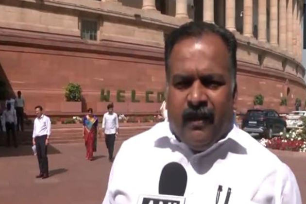 "Hope neutrality comes back in session": Oppn MPs boycott tea organised by Lok Sabha Speaker