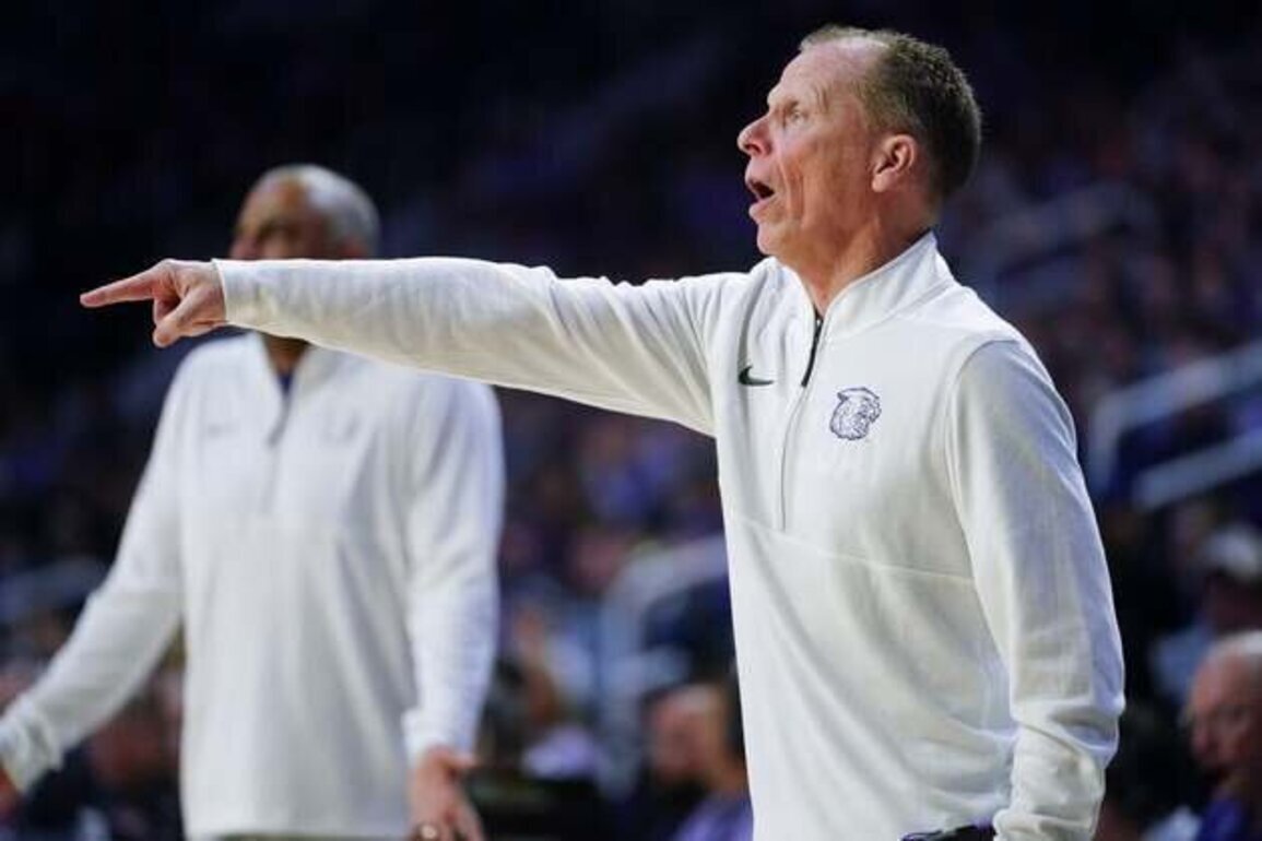 Kansas State begins Matthew Driscoll era against Baylor