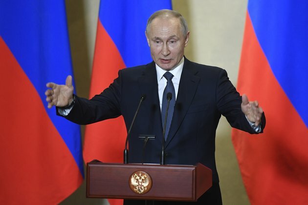 Coronavirus Fears Aside, Putin Pushes to Expand Power