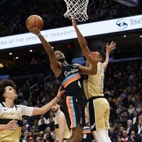 Spurs pull away from Wizards for 6th straight regular-season win