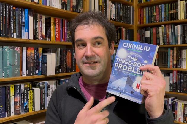 Berlin's largest sci-fi bookstore praised by celebrity Chinese writer on World Book Day