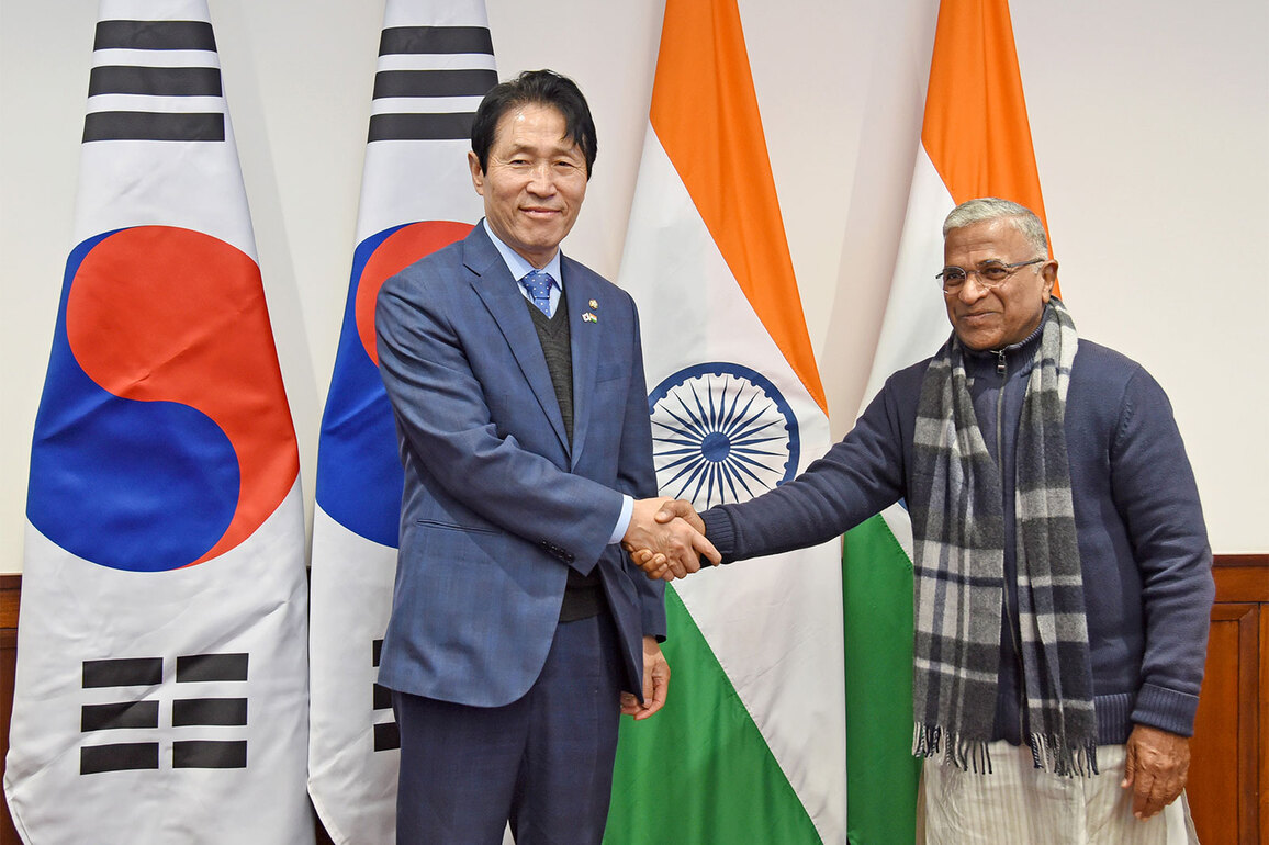 Parliamentary delegation from Korea calls on Rajya Sabha Deputy Chairman Harivansh