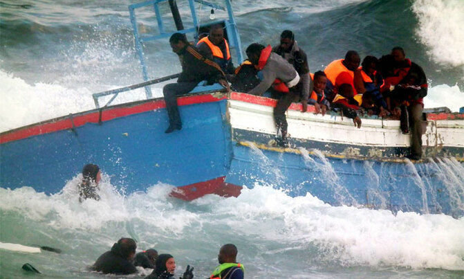 Scores of migrants missing in Mediterranean: Libyan Navy Scores of migrants missing in Mediterranean: Libyan Navy