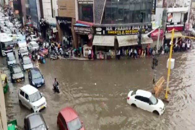 Rain lashes in Delhi, flights diverted; downpours hit Gujarat, Karnataka, UP and other states