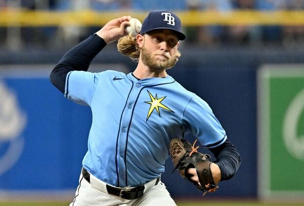 Rays score two late runs to sweep Blue Jays