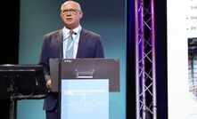 Cornish Lithium and UK Mining Conference Founder Jeremy Wrathall addresses delegates 