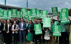 Greens pledge to demand non-bank financial institutions to divest from fossil fuels by 2030