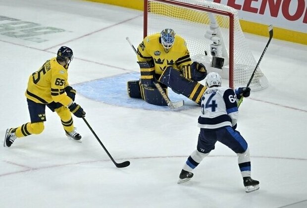 Finland edges Sweden in OT for first 4 Nations win