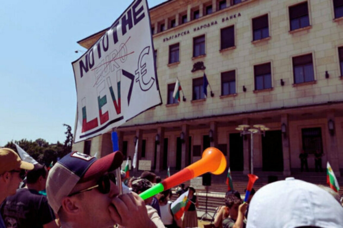 'No to the Euro': Protests Across Bulgaria Defend the Lev