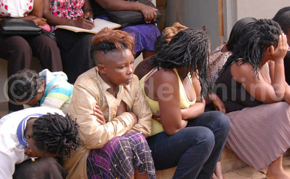 Abamu ku bawala abagambibwa okubeera ba malaaya Abamu ku bawala abagambibwa okubeera ba malaaya