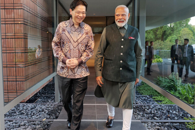 'Look forward to strengthen ties': Singapore PM extends wishes to PM Modi on historic 12-year tenure