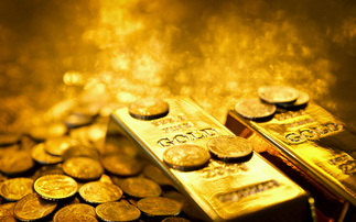 UK investors swapping cash for gold and alternative assets