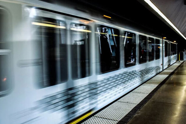 Free public transportation for war evacuees extended for another two months