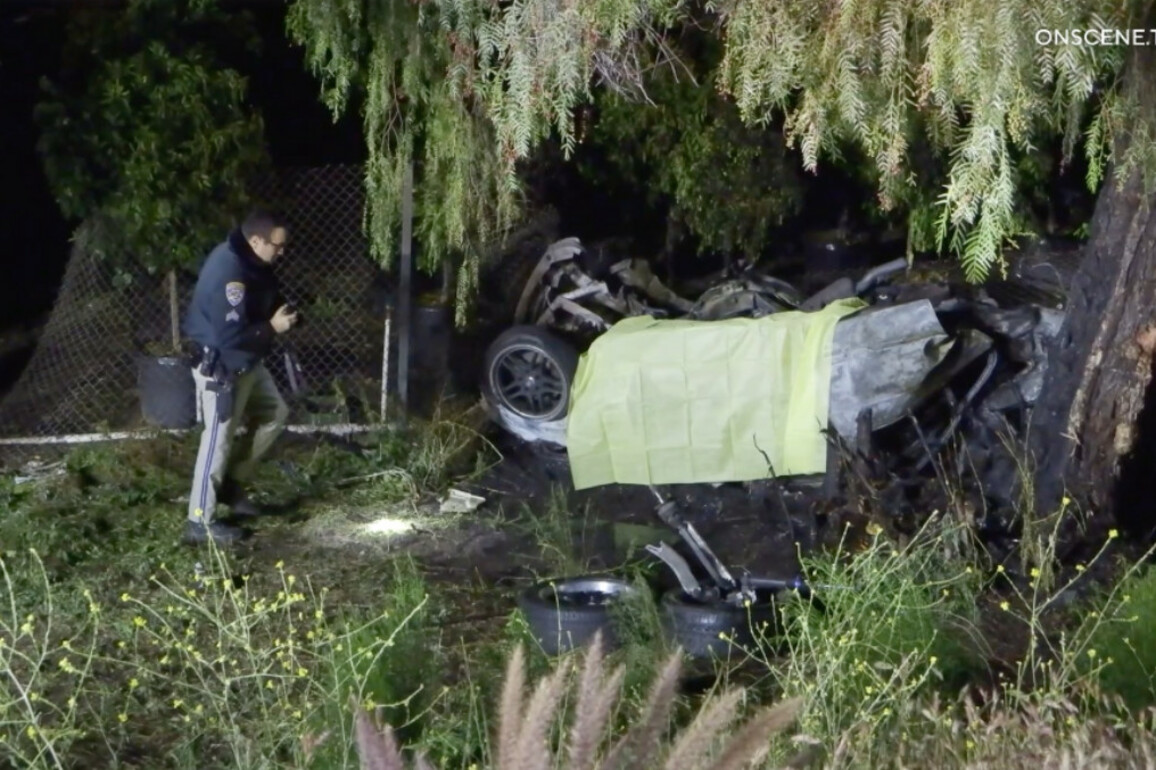 Fiery late-night crash of BMW off Interstate 8 leaves motorist dead
