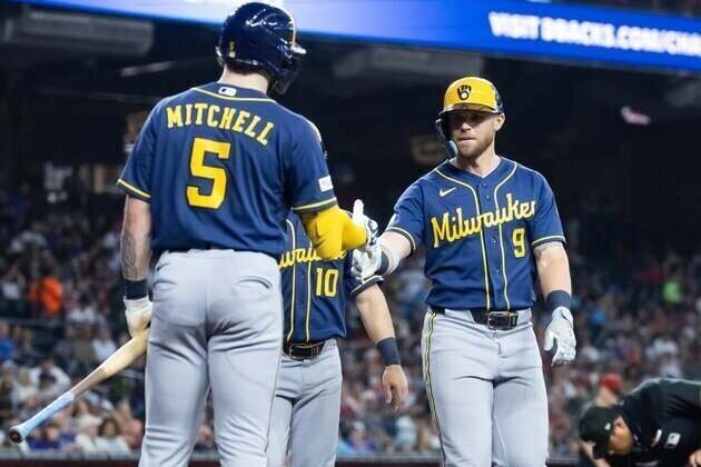 Jake Bauers, Brewers finish off series victory over D-backs