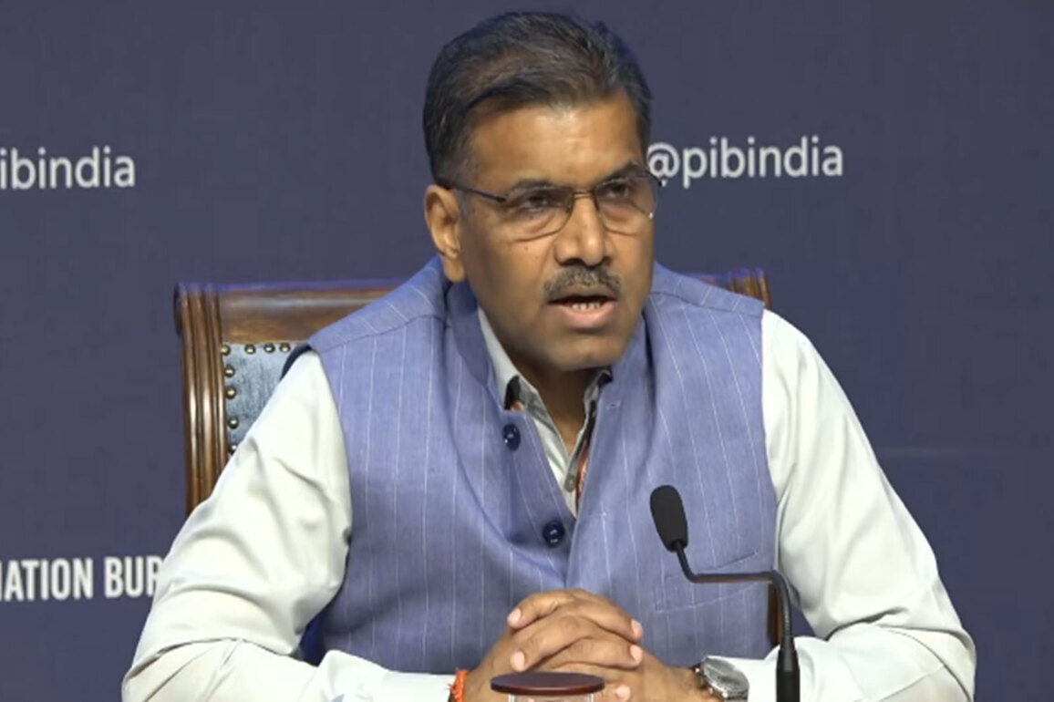 "All Indian vessels, crew currently being monitored, 8 sailors returned safely": Shipping Ministry