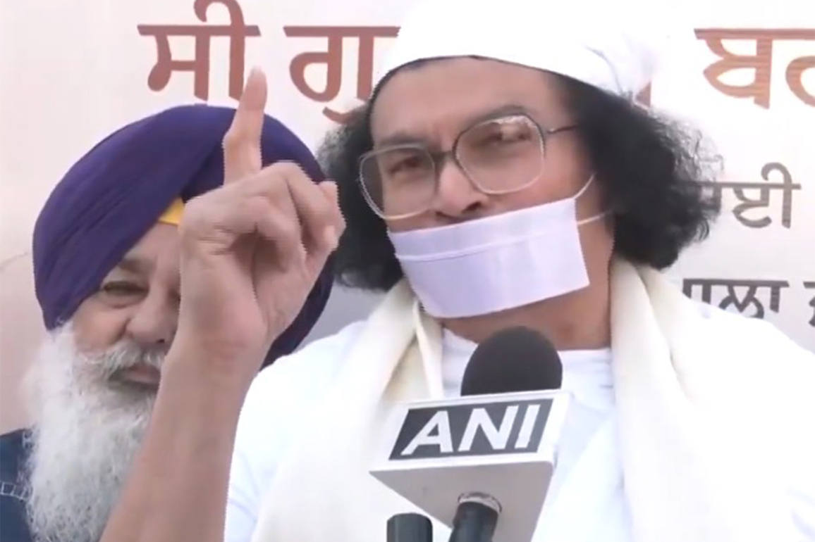 "APJ Abdul Kalam was once President of this country; so it's childish to talk like this": Jain priest Acharya Muni on Arshad Madani's remark