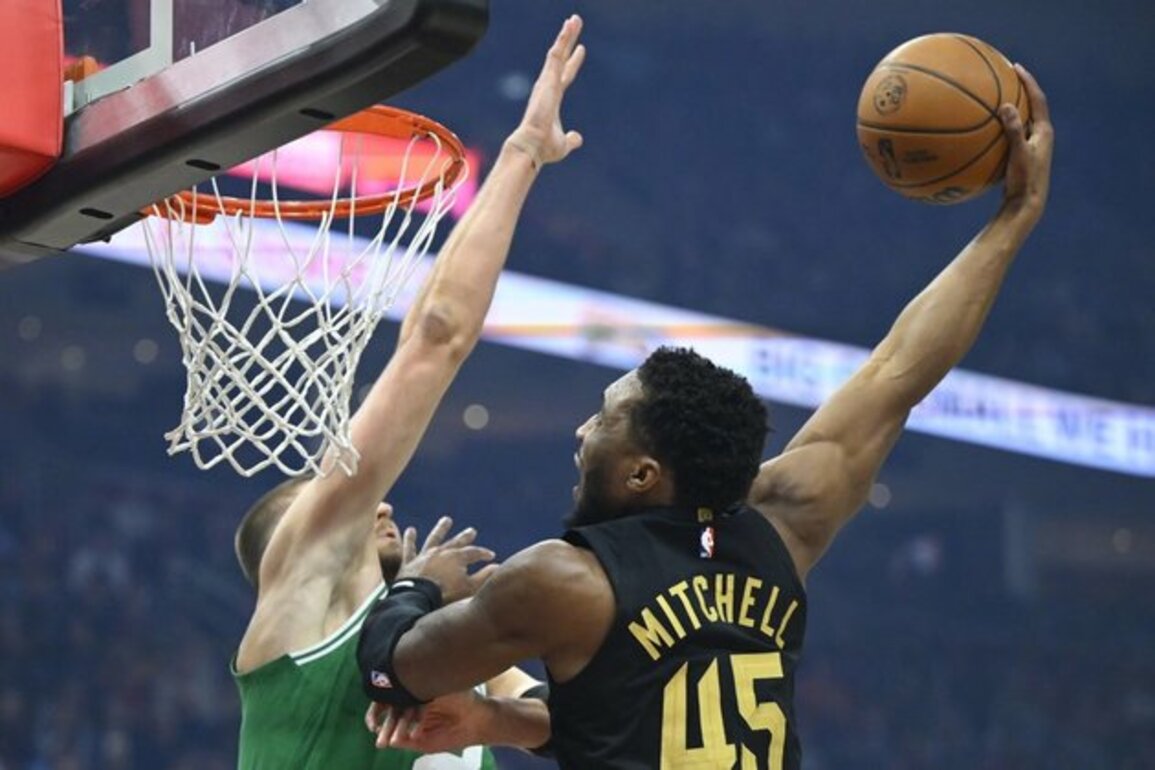 Celtics handle Cavaliers in battle of East's best