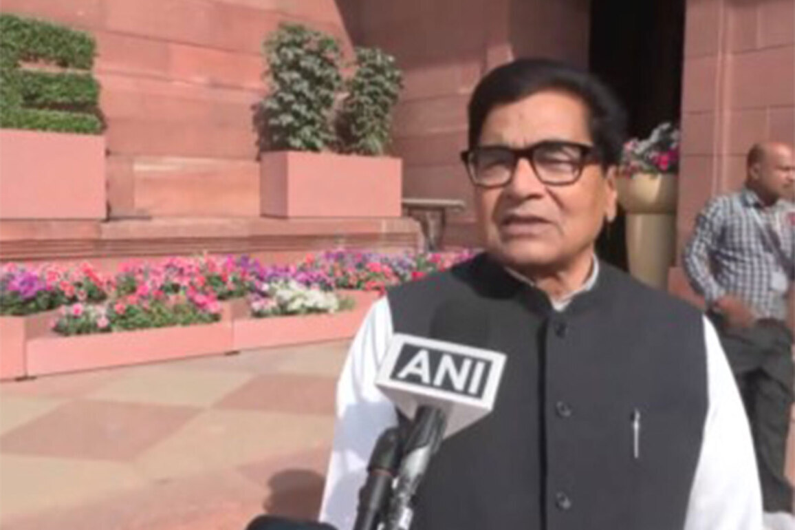 "PM is not being given correct info" on LPG shortage, alleges SP MP Ram Gopal Yadav