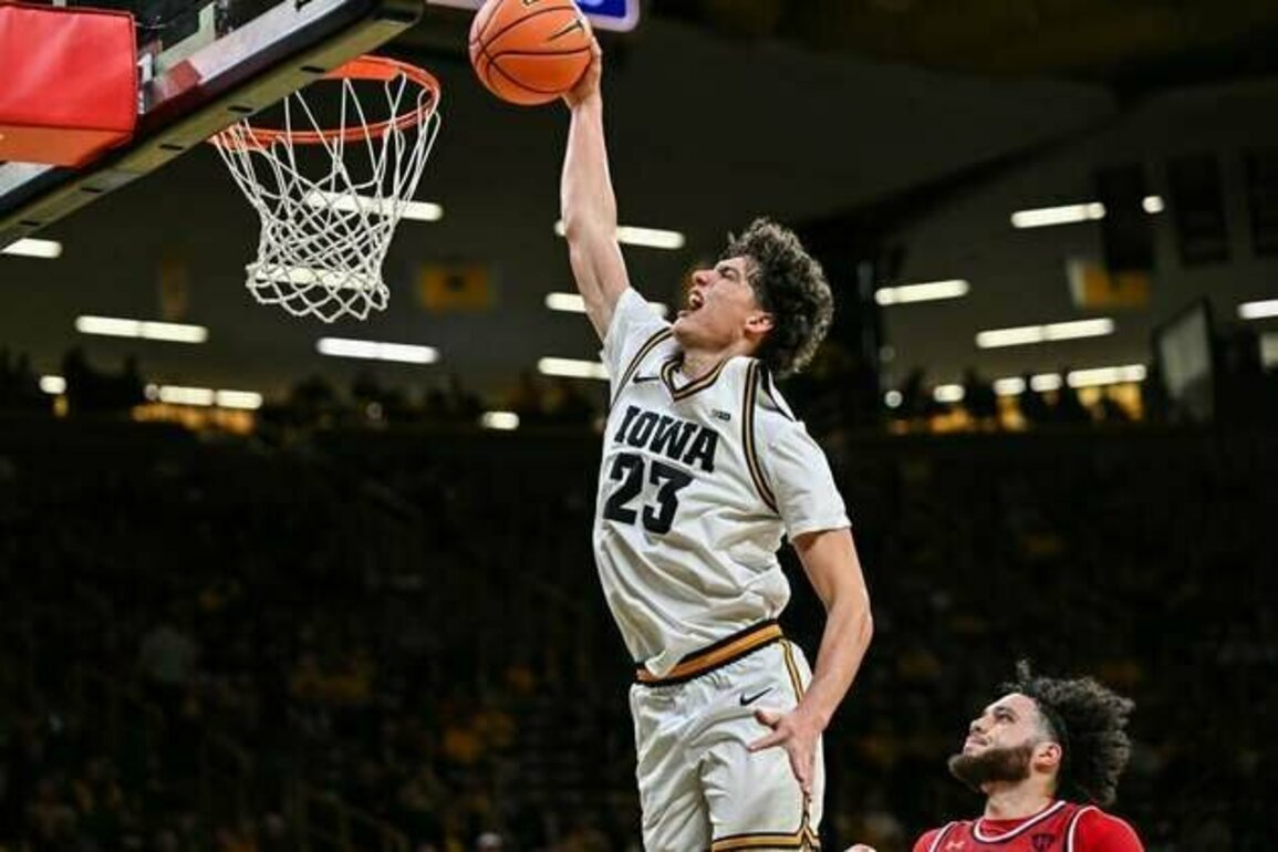 Iowa seeks to build intensity in matchup with Western Illinois