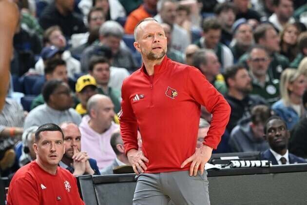 5-star C Obinna Ekezie Jr. picks Louisville, reclassifies to '26