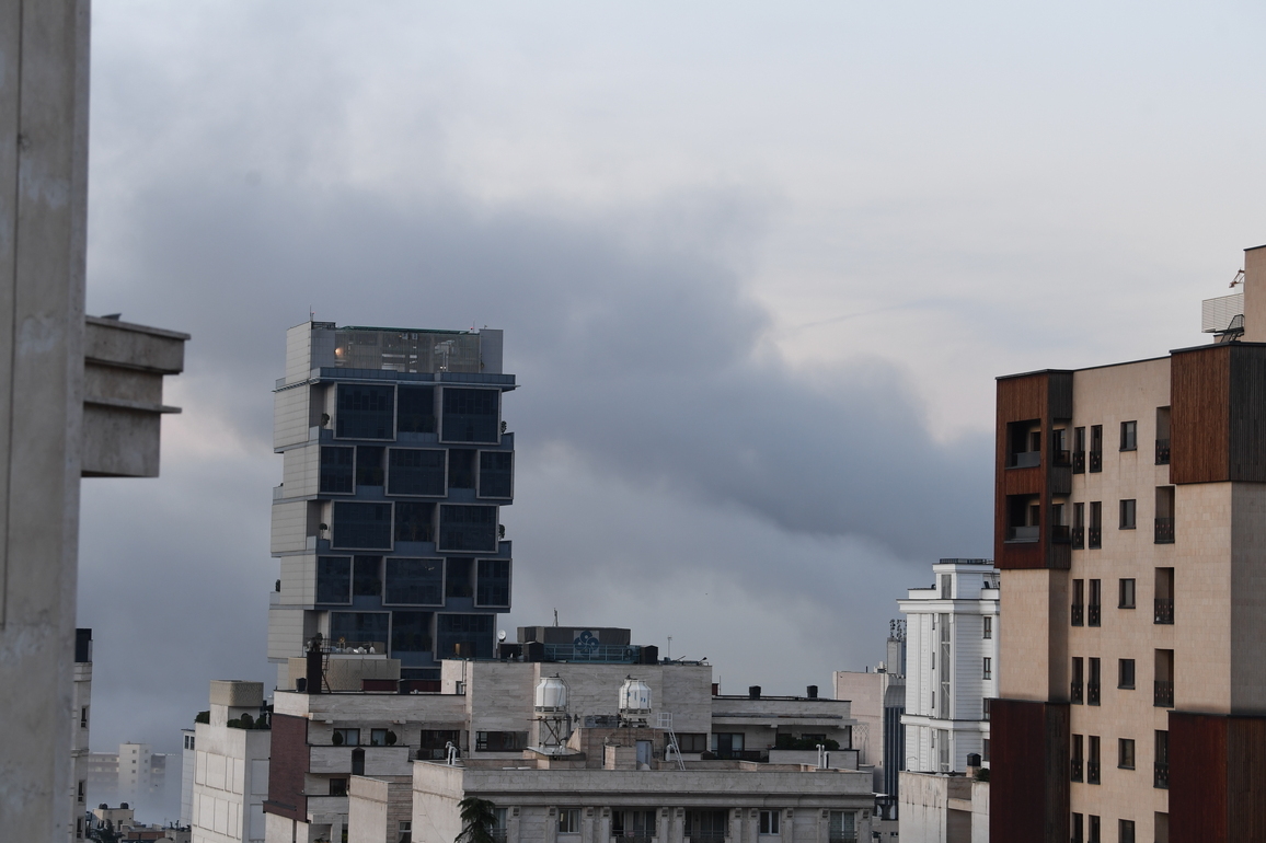 (SpotNews) IRAN-TEHRAN-EXPLOSION-SMOKE