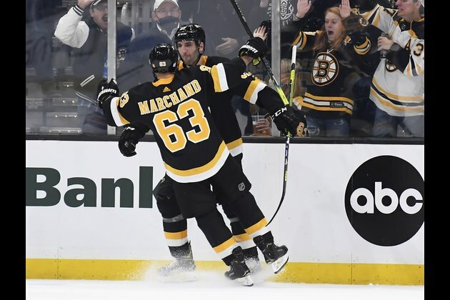 Canucks visit Bruins as both look to turn things around