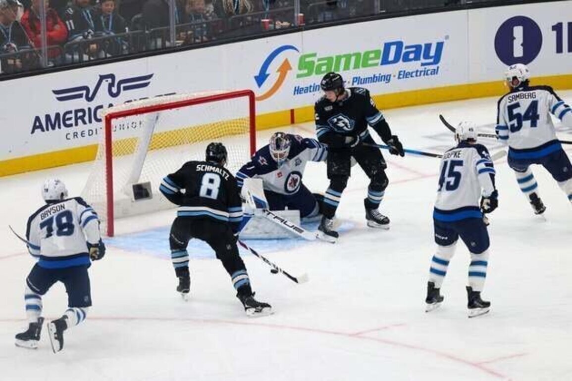 Mammoth hold off Jets, secure West's No. 1 wild card