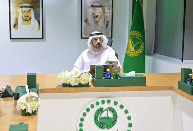 Hamdan bin Mohammed visits Dubai Police Officers Club