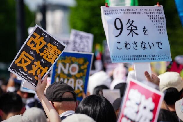 Xinhua Headlines: Concerns surge as Japan's remilitarization gains pace
