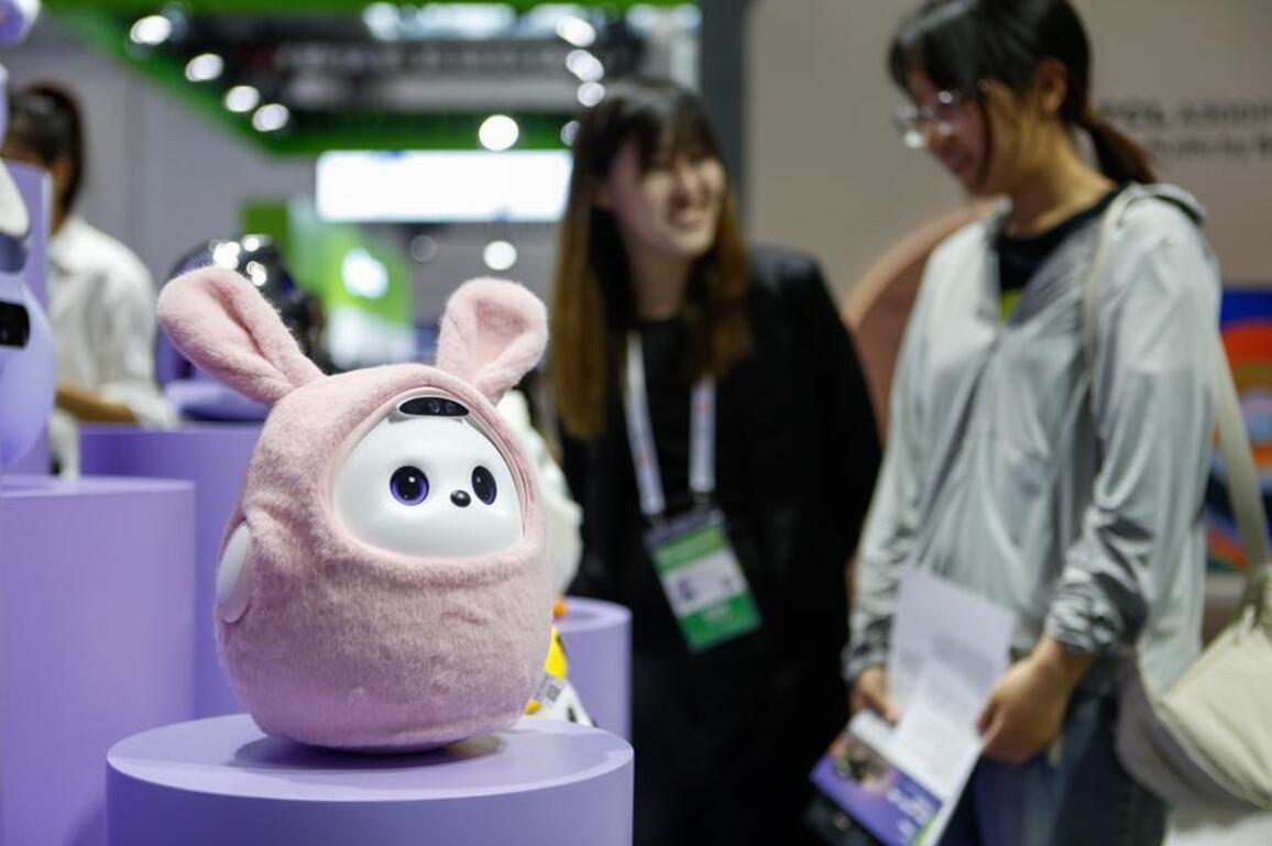"Companionship economy" gains traction in China