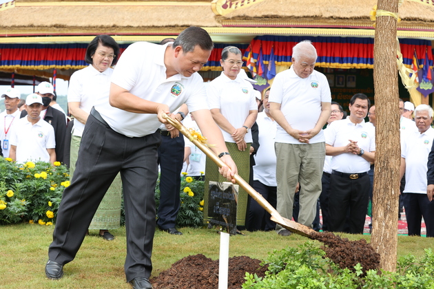 CAMBODIA-KAMPONG CHAM-NATIONAL ARBOR DAY