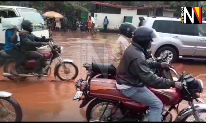 Heavy afternoon downpour leaves Kampala roads flooded Heavy afternoon downpour leaves Kampala roads flooded