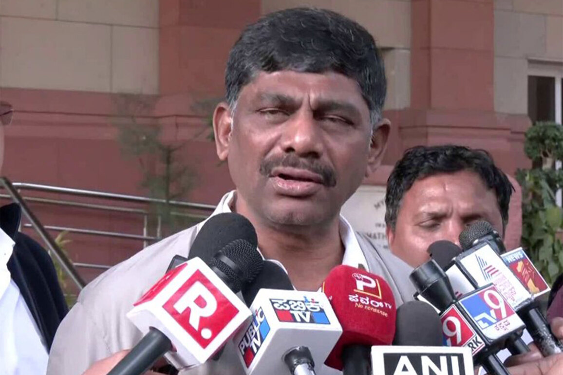 "Both leaders clearly said, no talk of power sharing": DK Suresh