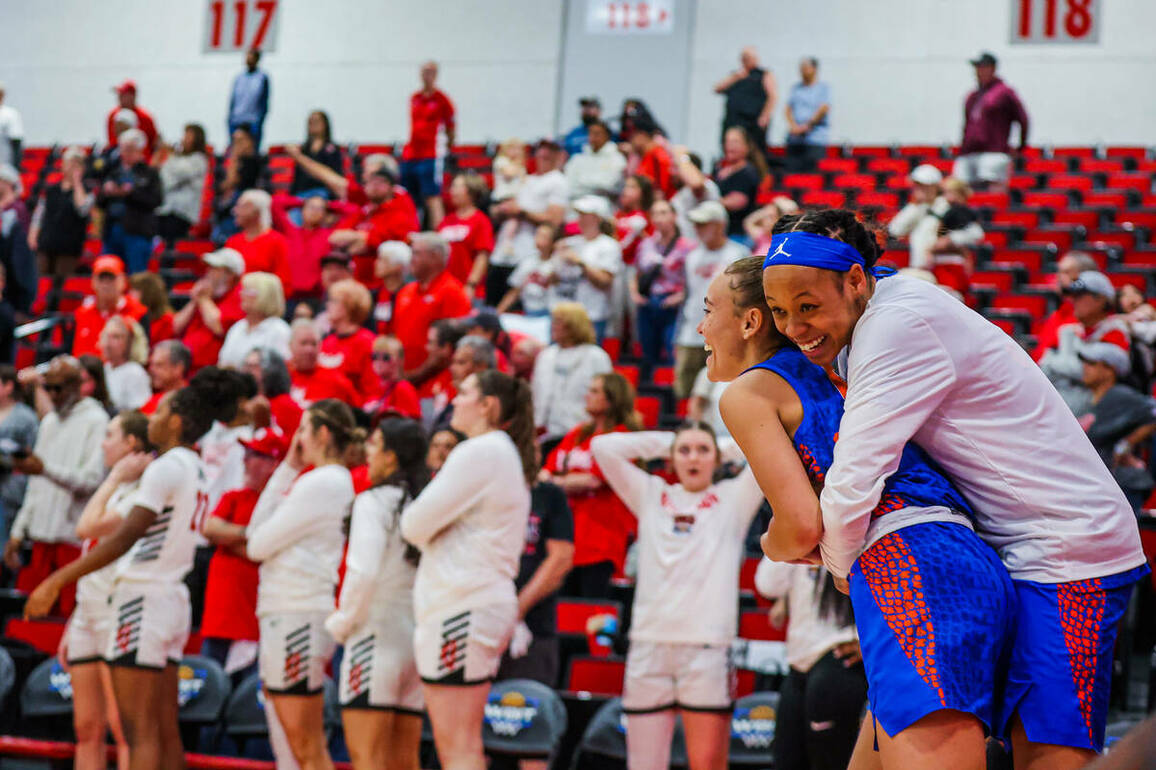 UNLV Lady Rebels basketball loses to Florida in WBIT buzzer-beater - UNLV Basketball  - UNLV