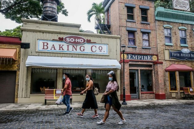 Filipinos brace for party-less Christmas amid COVID-19 pandemic