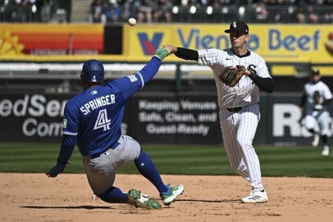 White Sox shut out Blue Jays to claim three-game sweep