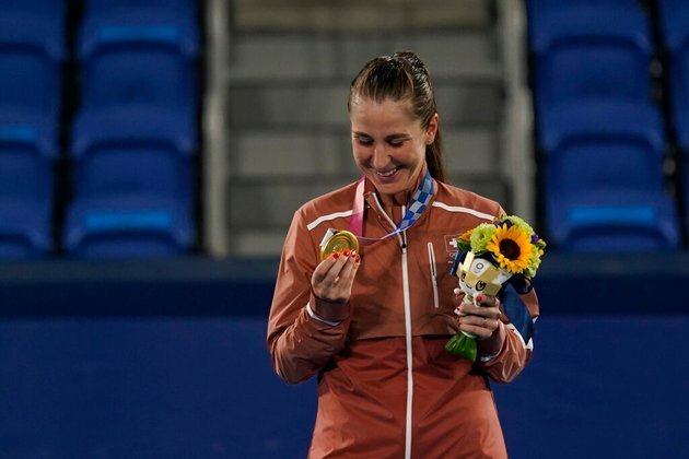 Switzerland&#039;s Bencic Takes Gold in Women&#039;s Tennis at Tokyo