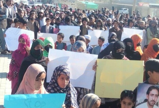 Pakistan: Over 100 protesters continue to remain in police custody, says Baloch Yakjehti Committee