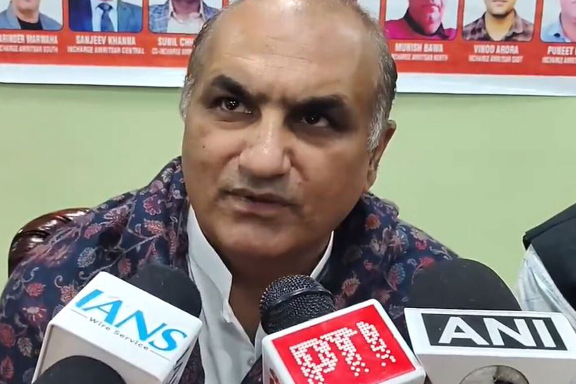 "Whole world doesn't need to live by selling chicken... law will be implemented": Punjab Tourism Advisor on Amritsar non-veg ban