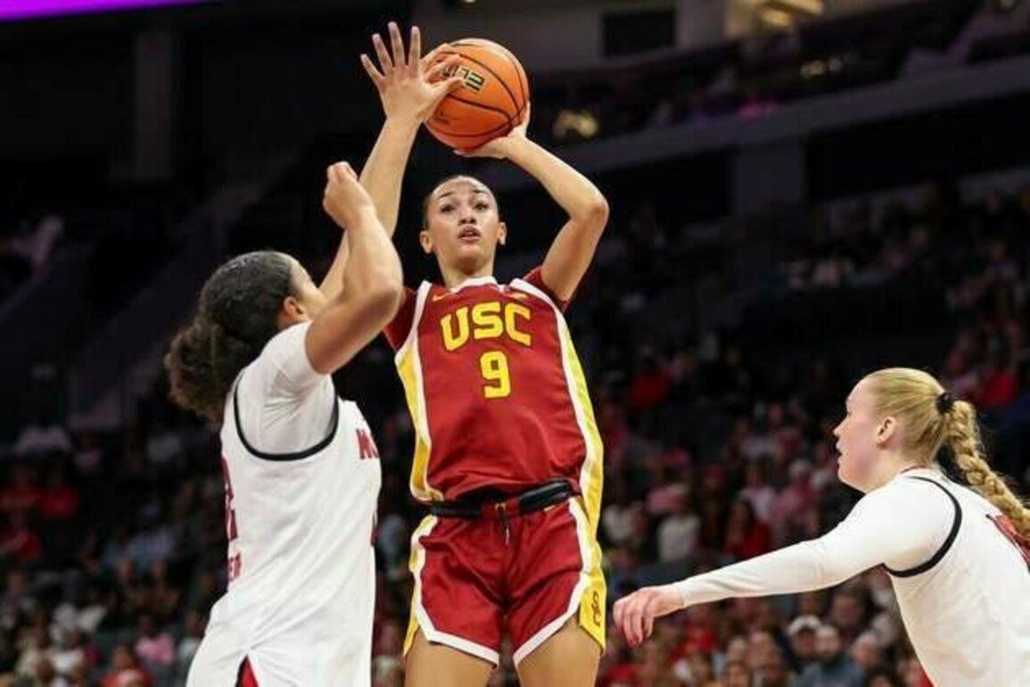 Women's Top 25 roundup: No. 18 USC edges No. 9 NC State