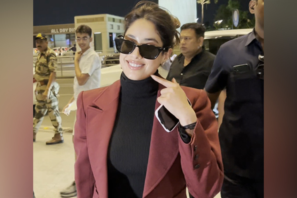 Janhvi Kapoor sets off for Cannes in style