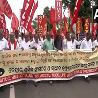 Bharat Bandh: Trade Unions accuse Centre of diluting worker rights; demand rollback of new labour codes