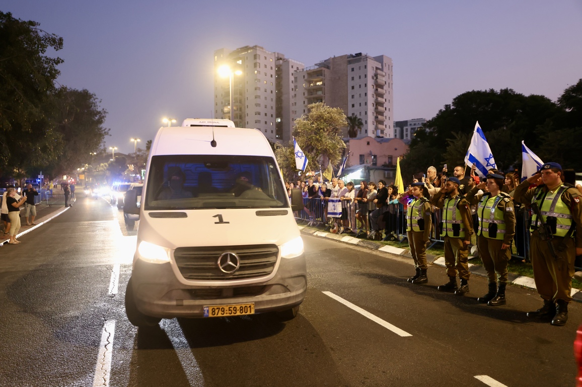(SpotNews) ISRAEL-TEL AVIV-HOSTAGE-REMAINS-ARRIVAL