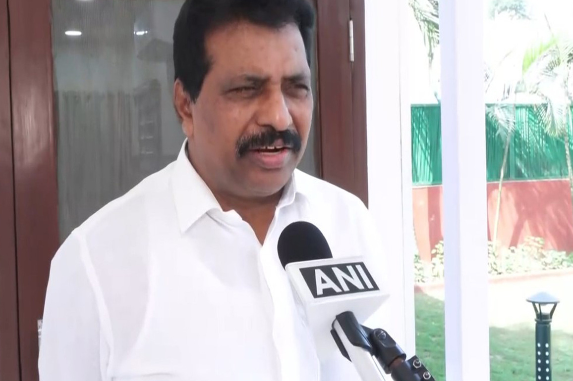 "LPG and CNG crisis very serious; govt not revealing real situation": Congress MP K Suresh on LPG shortage