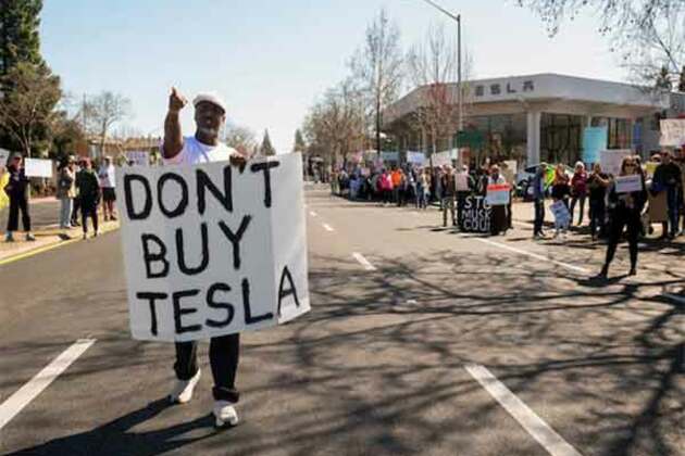 US President Trump to buy Tesla car as mark of support for Elon Musk