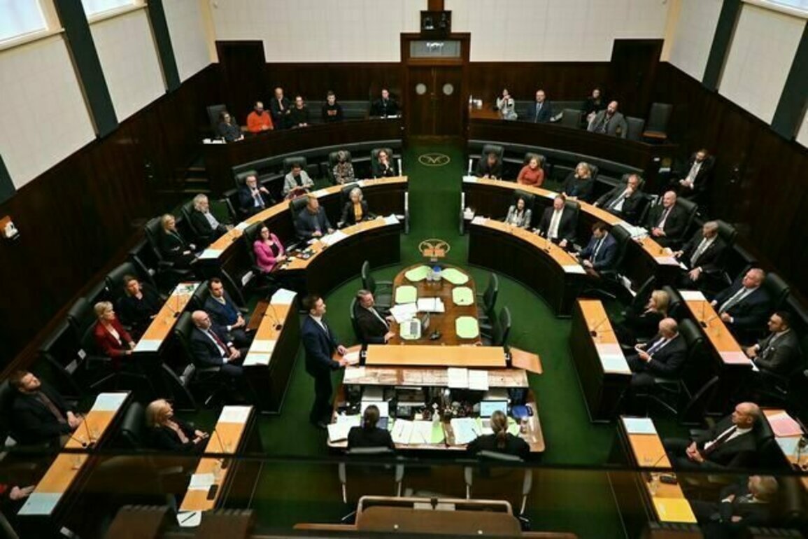 Labor well-placed to win three Bass seats in Tasmanian election, giving left a total of 20 of 35 MPs